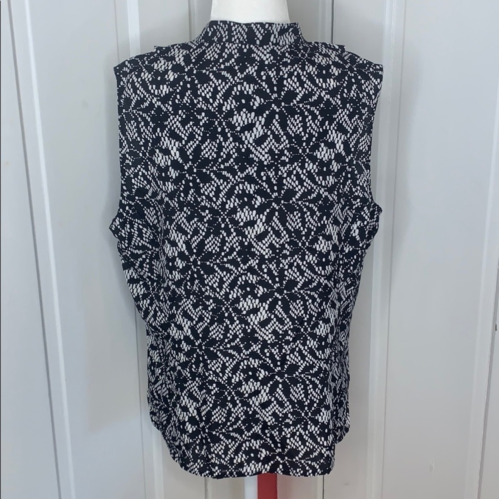 TAHARI•BLOUSE - Picture 5 of 10